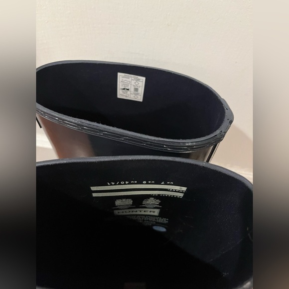 Hunter tall rain boots in navy blue - Picture 6 of 10